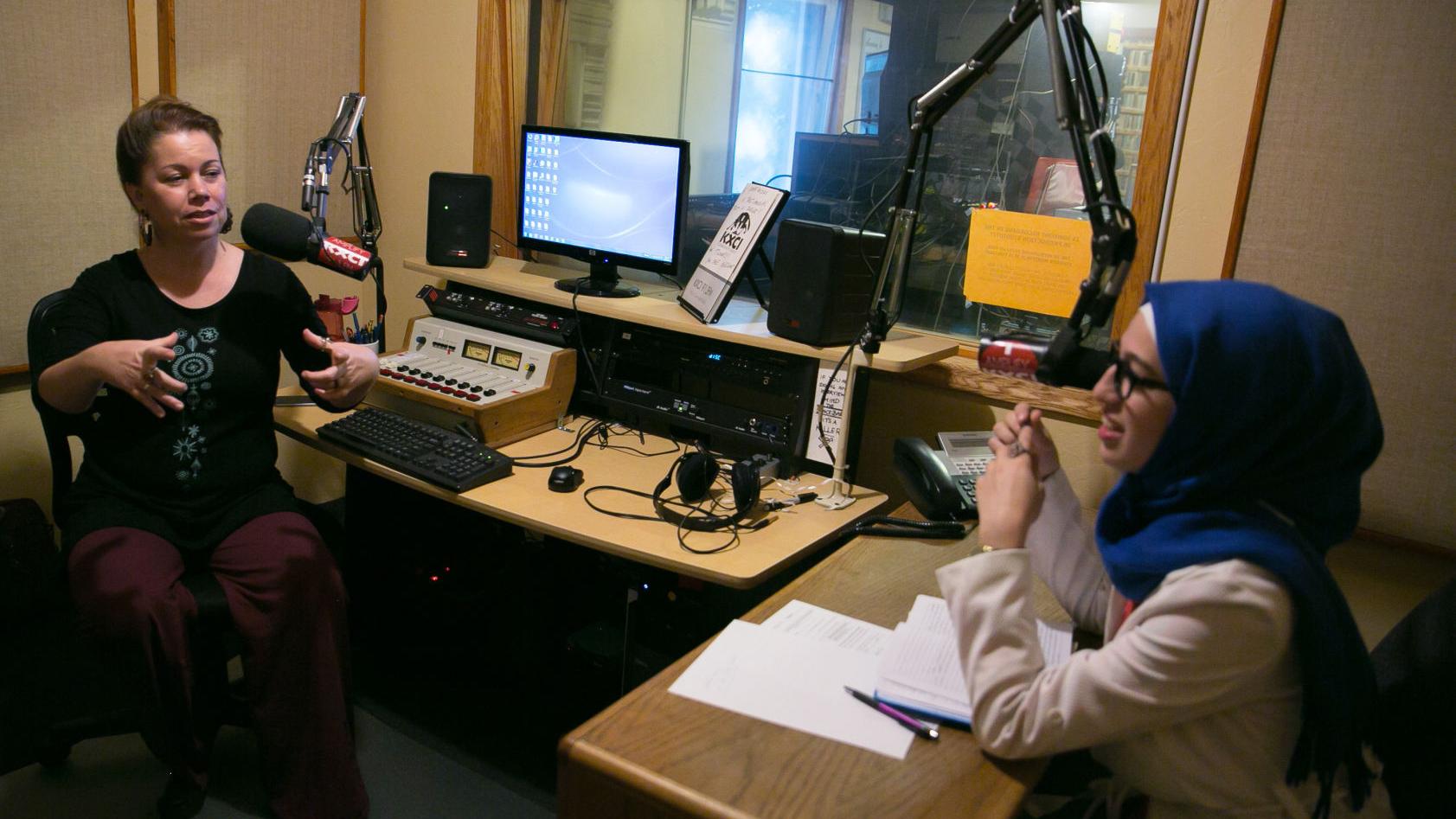 Neto's Tucson: Houda, a Syrian refugee, finds her voice